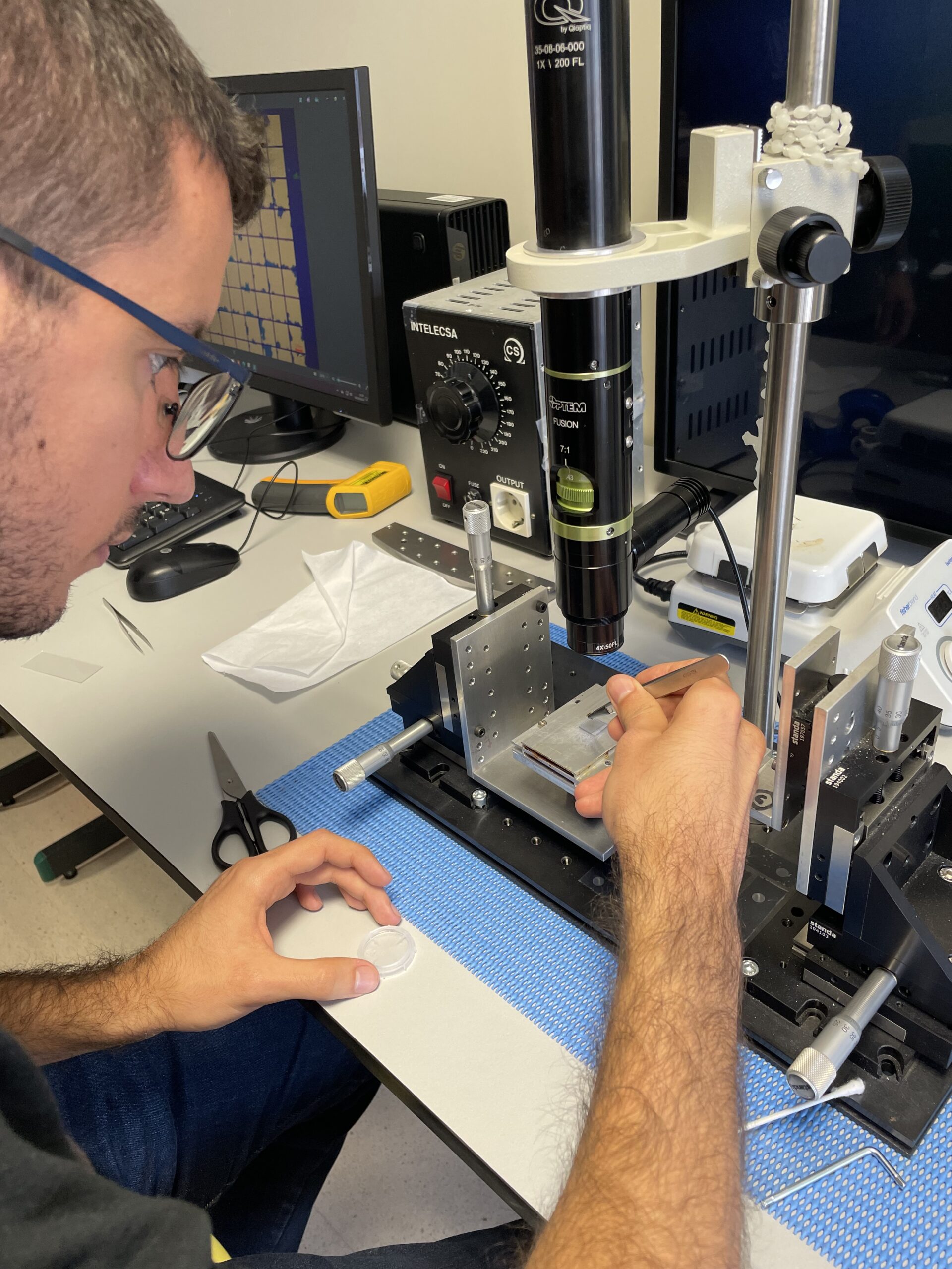 Rafa trying his very first twisting of LaNiO3 membranes.